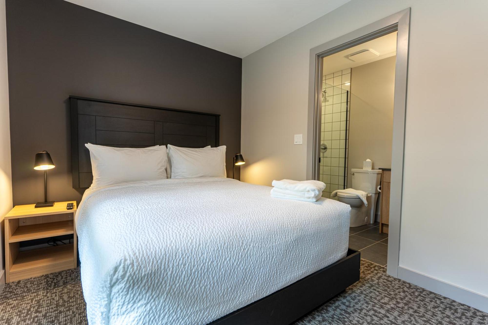 Basecamp Suites ريفيلستوك المظهر الخارجي الصورة